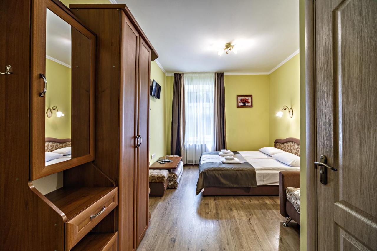 Hotel Kayser Lviv Extérieur photo